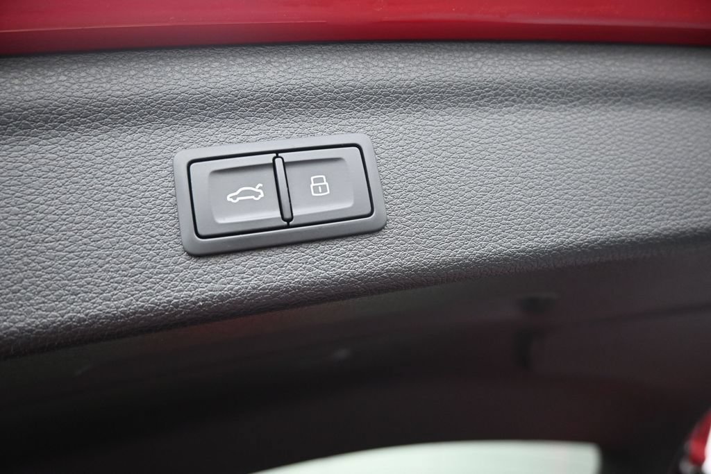 Used 2024 Audi Q3 2.0T Premium AWD/4WD image 19