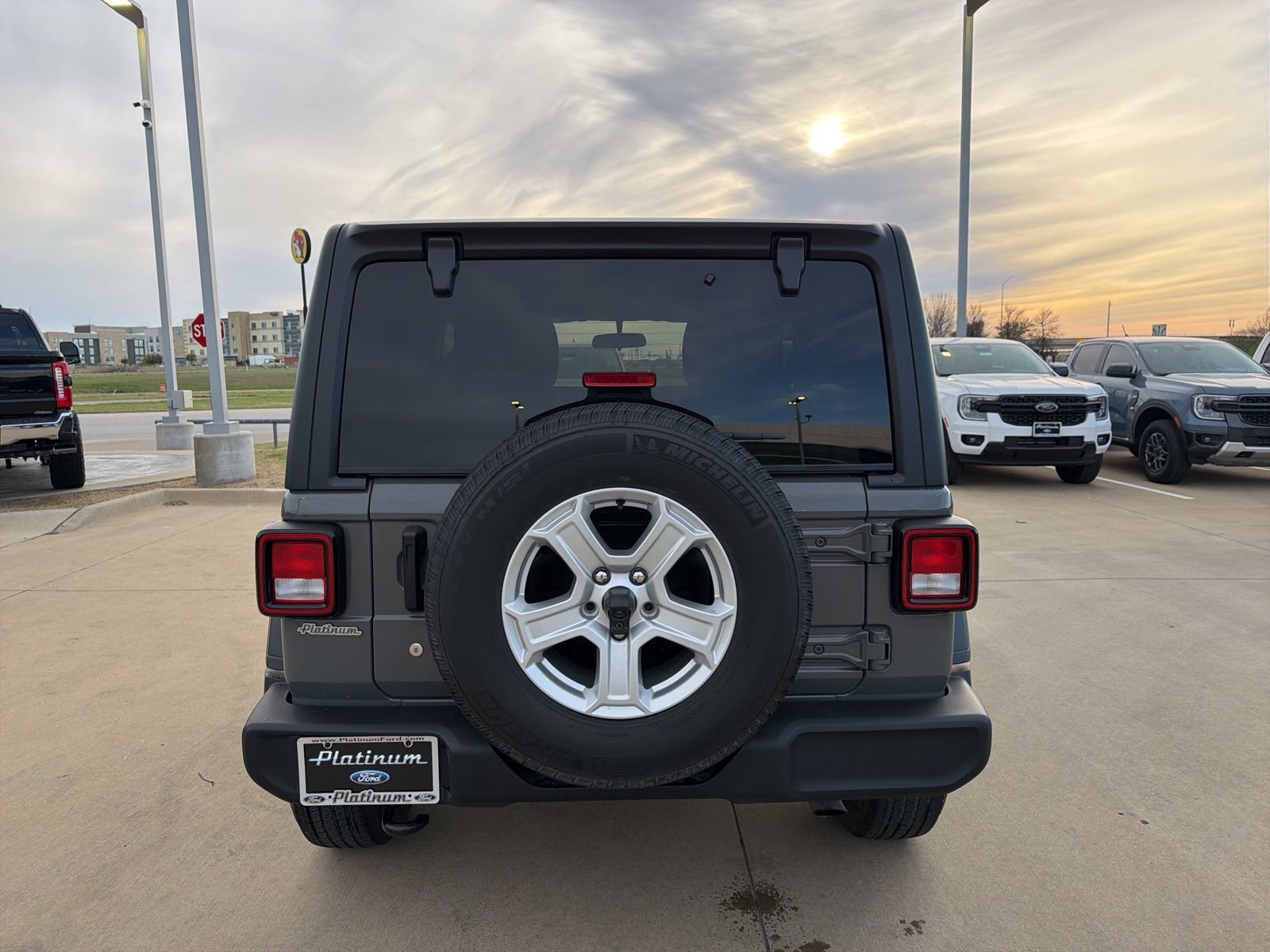 Used 2020 Jeep Wrangler Sport S image 5