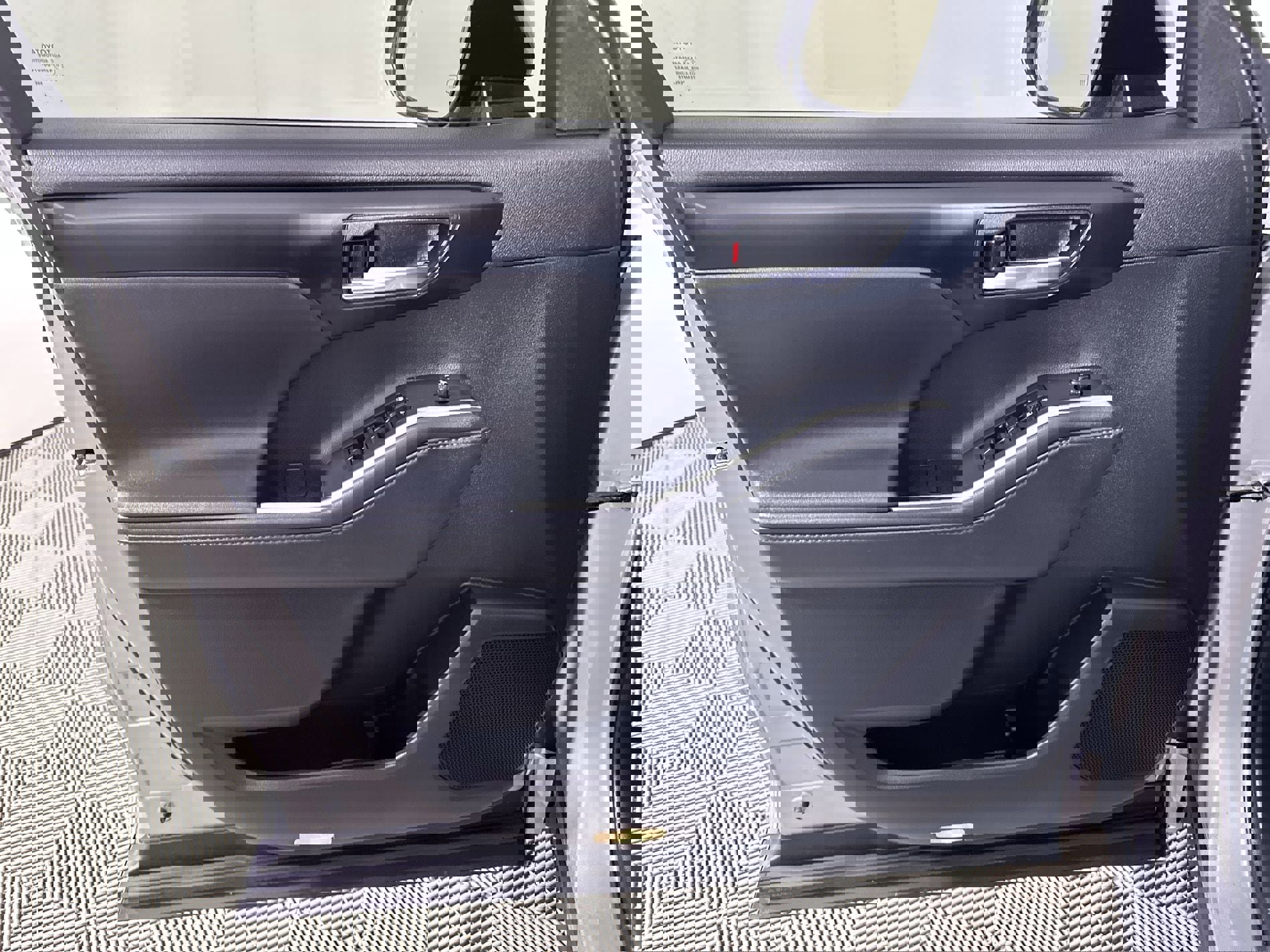 Used 2022 Toyota Highlander XLE image 59