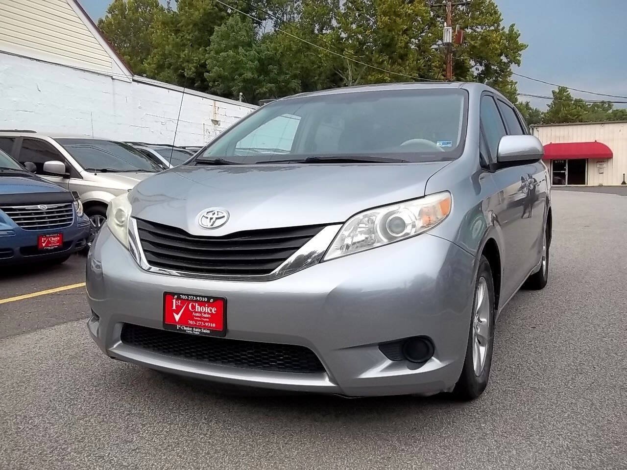 Used 2011 Toyota Sienna LE FWD image 1