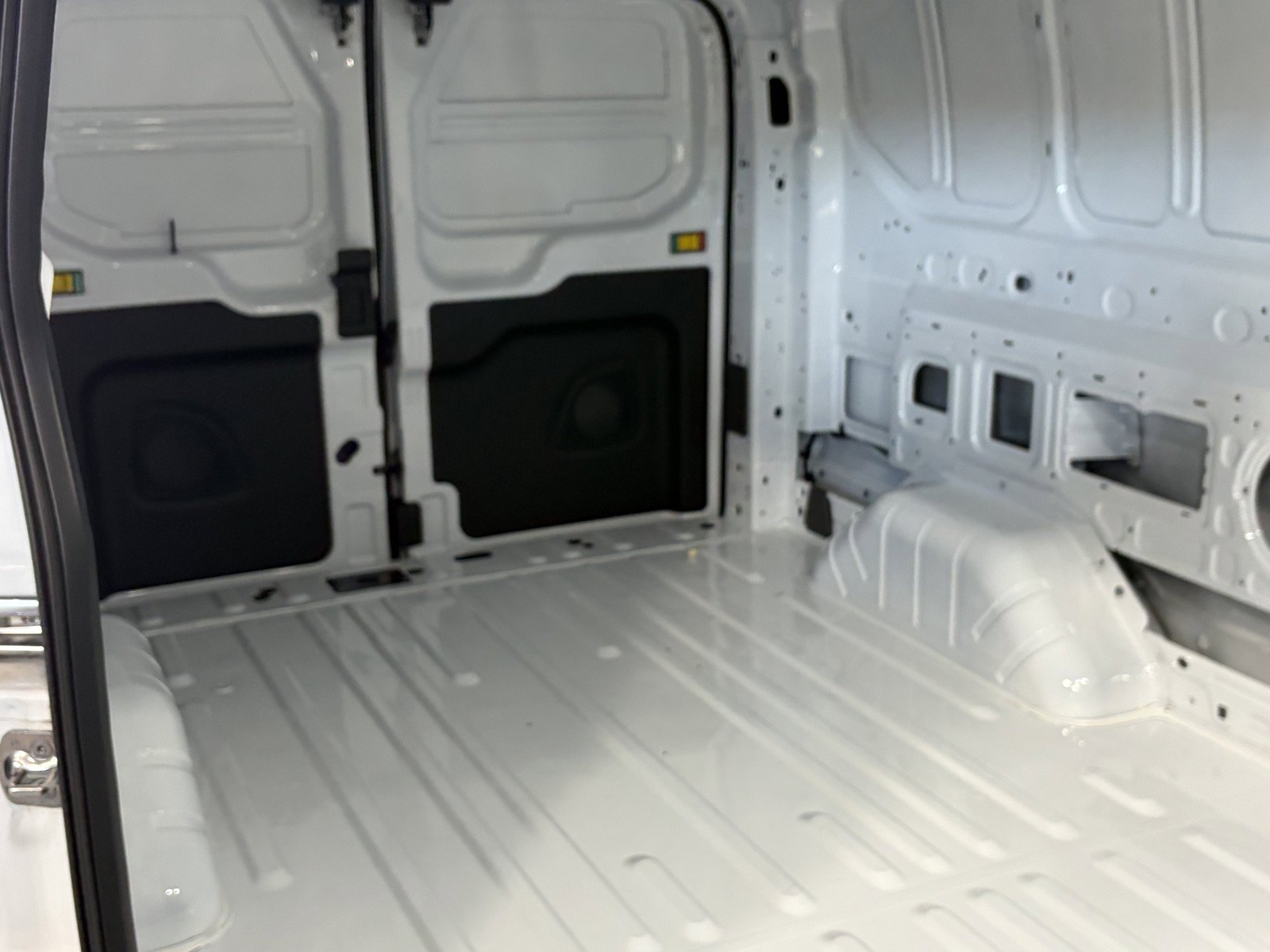 Used 2025 Ford Transit 250 Low Roof AWD image 29