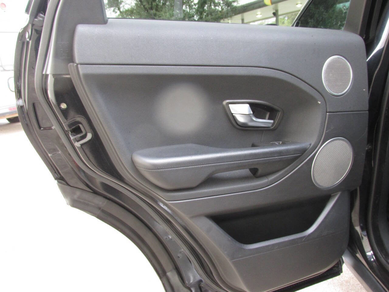 Used 2014 Land Rover Range Rover Evoque Pure Plus image 19