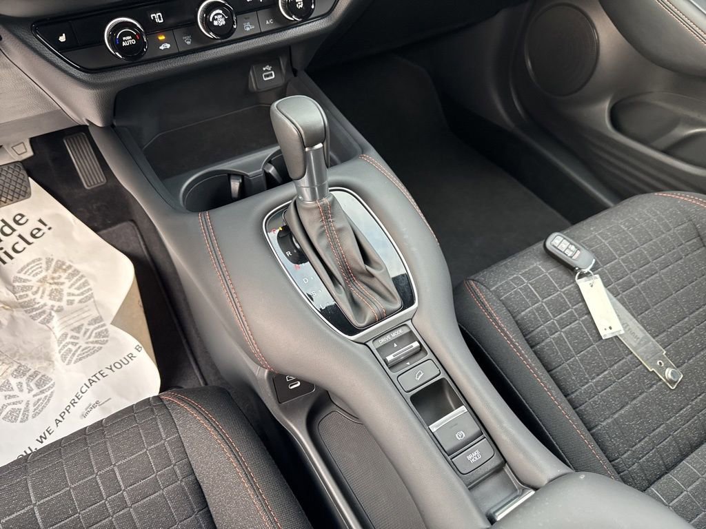 Certified 2025 Honda HR-V Sport image 23