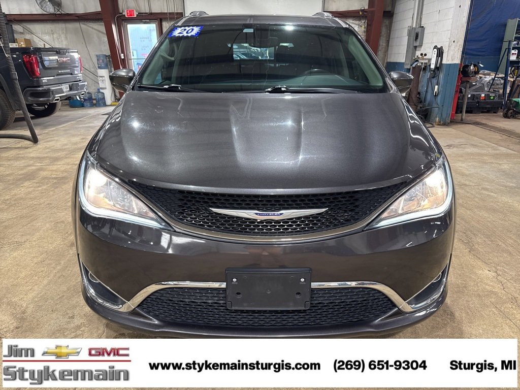 Used 2020 Chrysler Pacifica Touring-L image 8