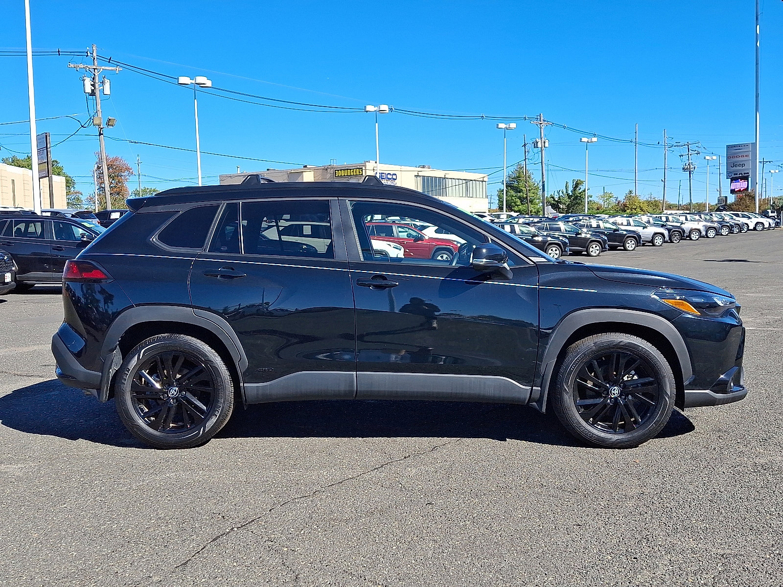 Used 2024 Toyota Corolla Cross AWD Hybrid image 8