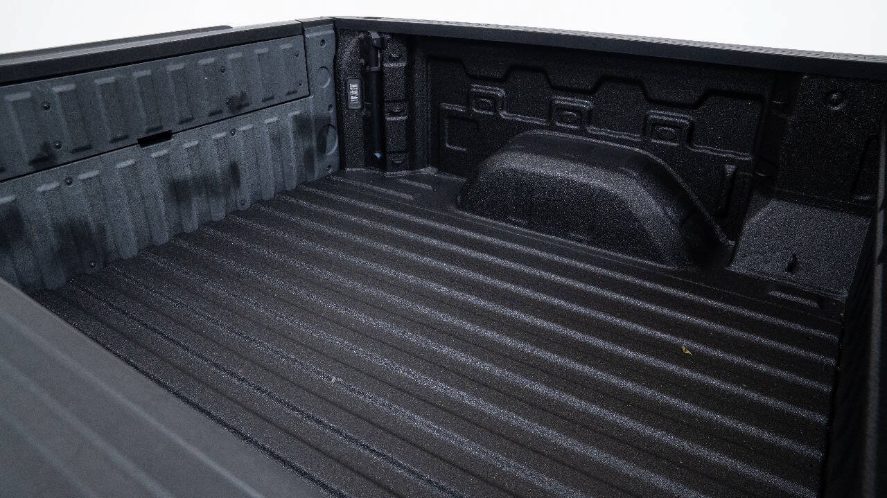 Used 2021 Chevrolet Silverado 1500 Custom w/ LPO, Dark Essentials Package RWD image 88