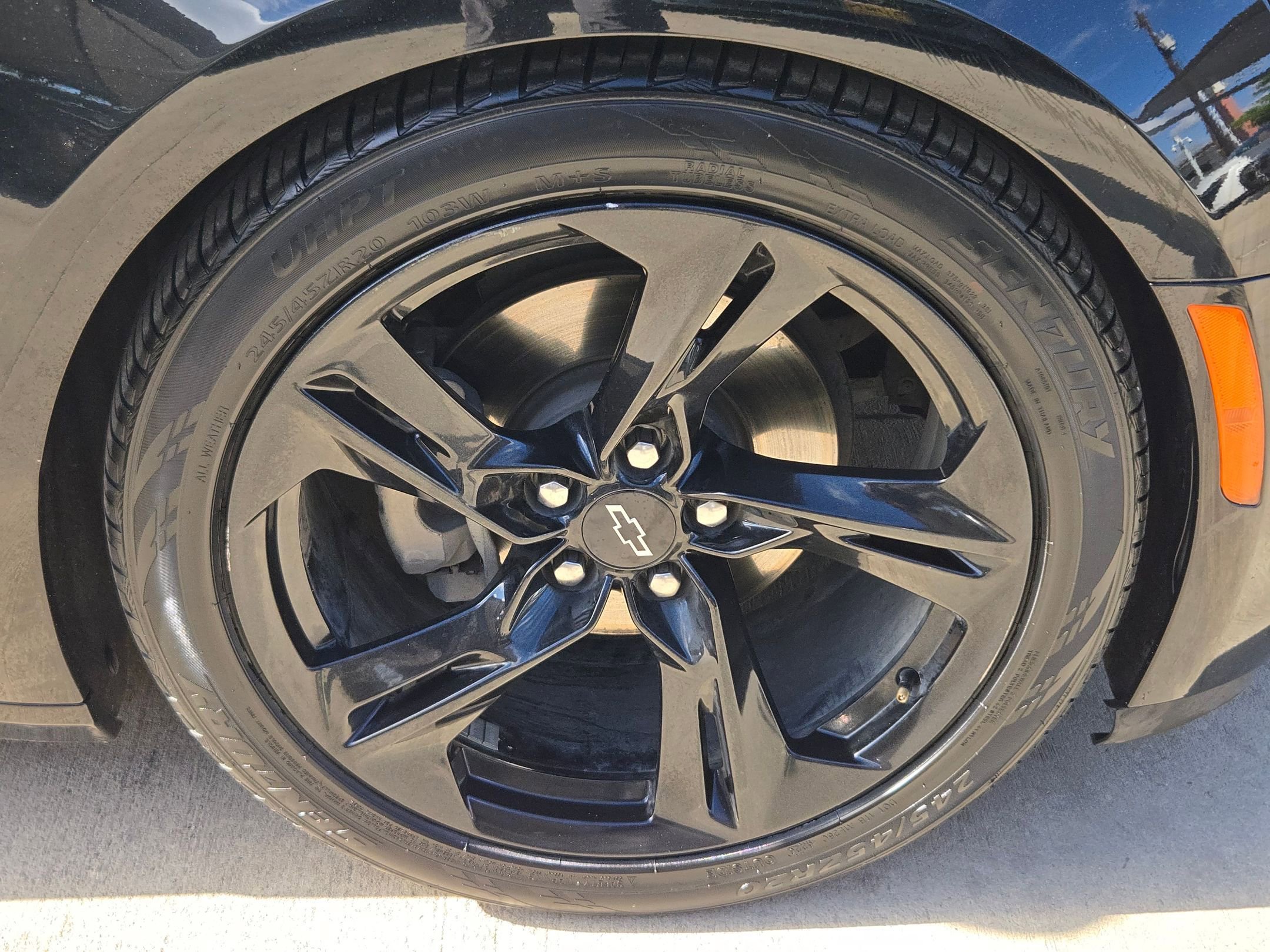 Used 2020 Chevrolet Camaro LT image 28