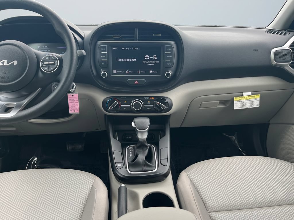 Certified 2025 Kia Soul LX FWD image 11