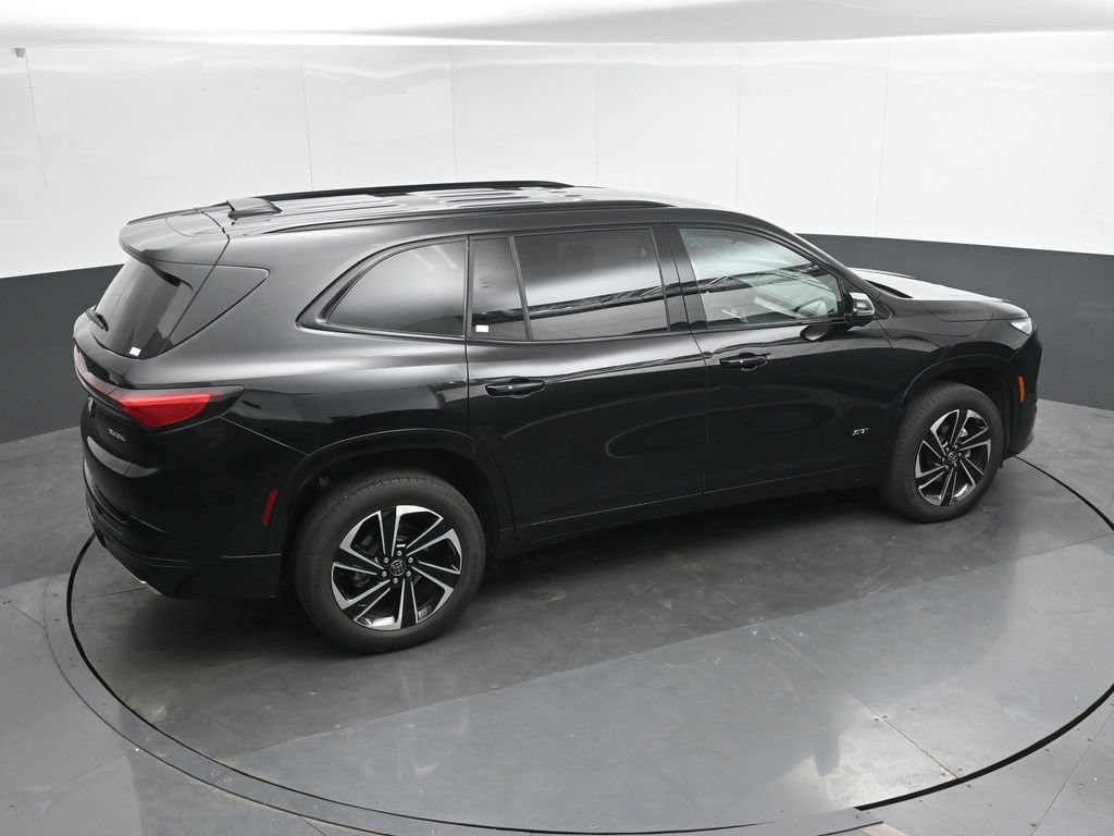 Used 2025 Buick Enclave Sport Touring AWD/4WD image 32