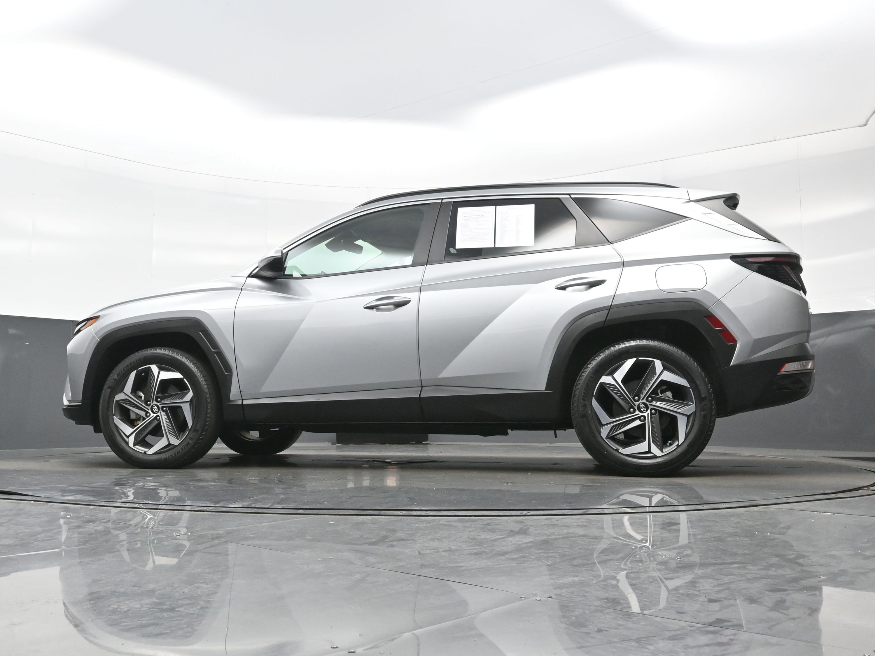 Used 2022 Hyundai Tucson SEL w/ Convenience + Premium Package AWD/4WD image 29