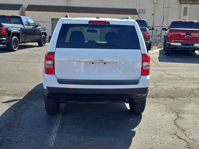 Used 2017 Jeep Patriot Sport w/ Power Value Group FWD image 7