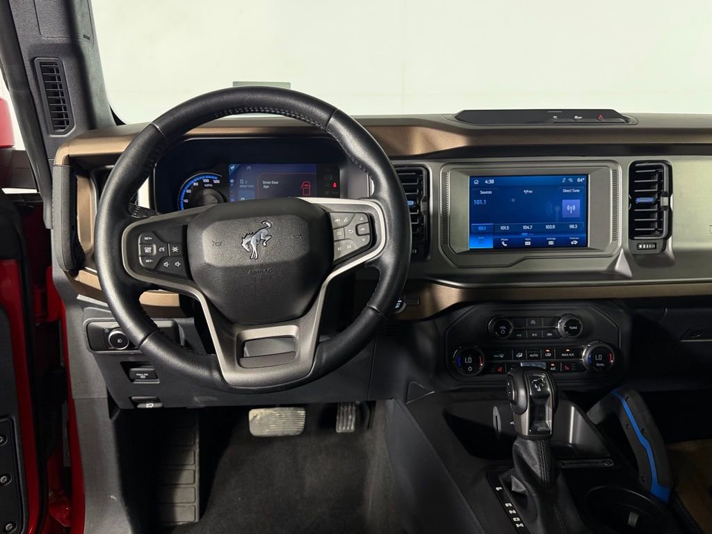 Used 2023 Ford Bronco Outer Banks image 15