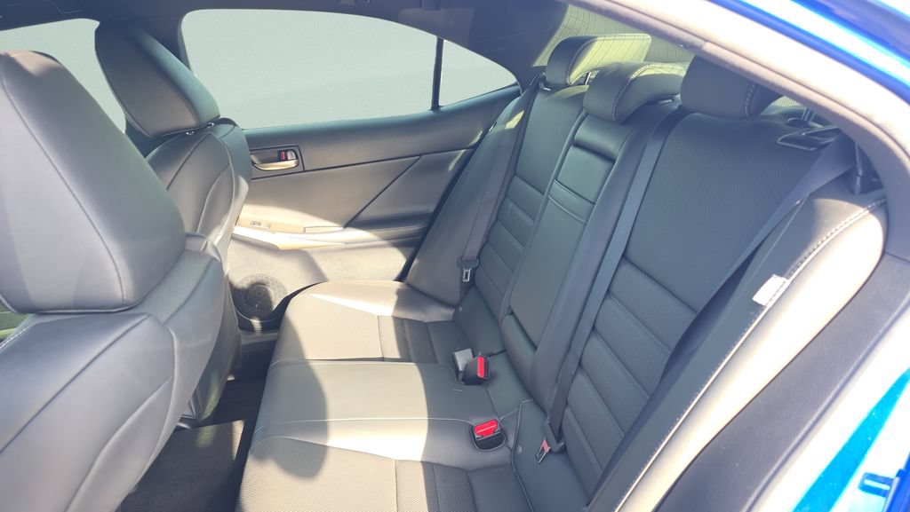 Used 2017 Lexus IS 200t F Sport w/ F Sport Package RWD image 9