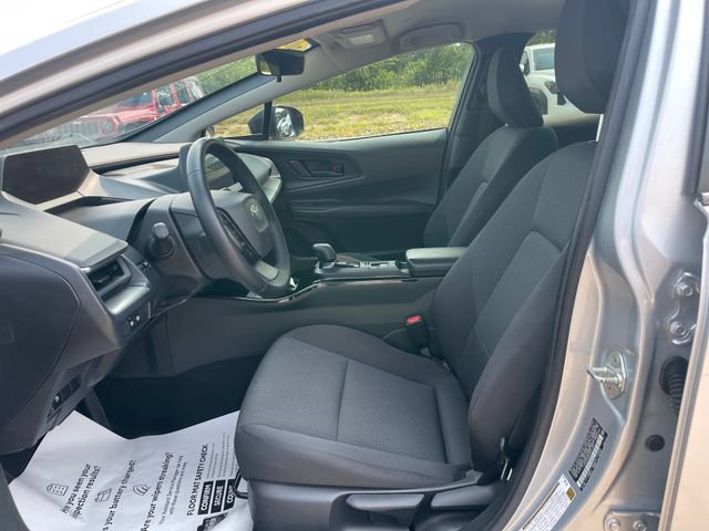 Used 2024 Toyota Prius LE FWD image 19