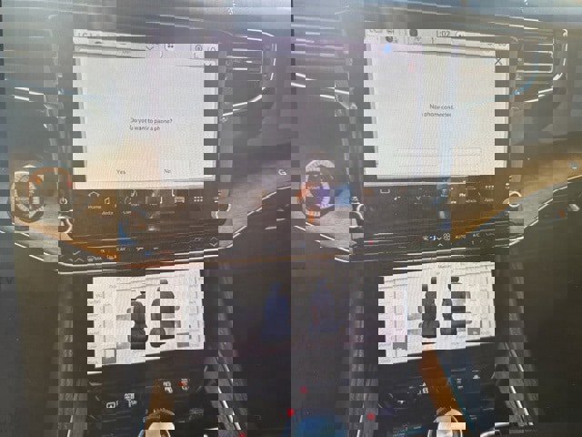 Used 2022 Jeep Grand Wagoneer Series III w/ Rear Seat Video Group 1 image 9