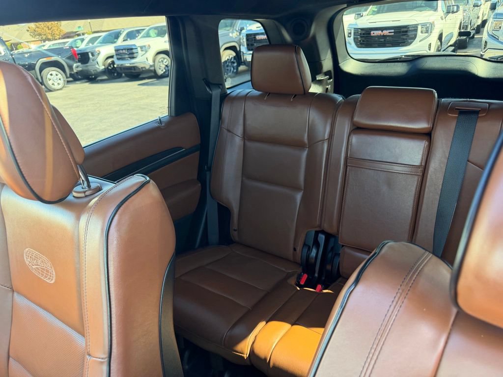 Used 2020 Jeep Grand Cherokee Overland w/ Interior Metal Package AWD/4WD image 30
