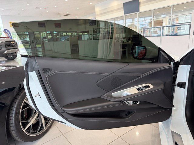 Used 2022 Chevrolet Corvette Stingray Coupe w/ 1LT RWD image 21