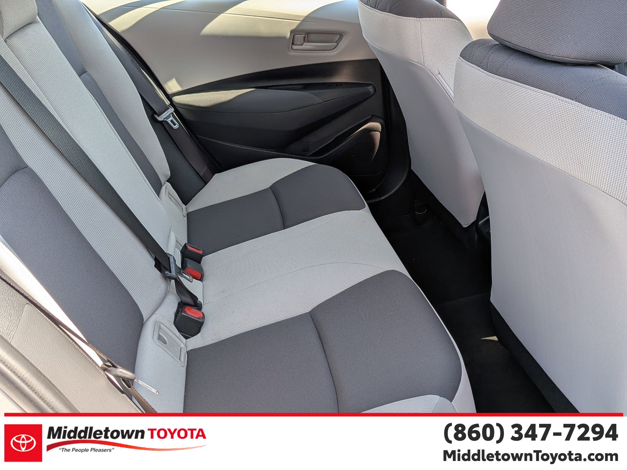 Used 2023 Toyota Corolla LE image 34