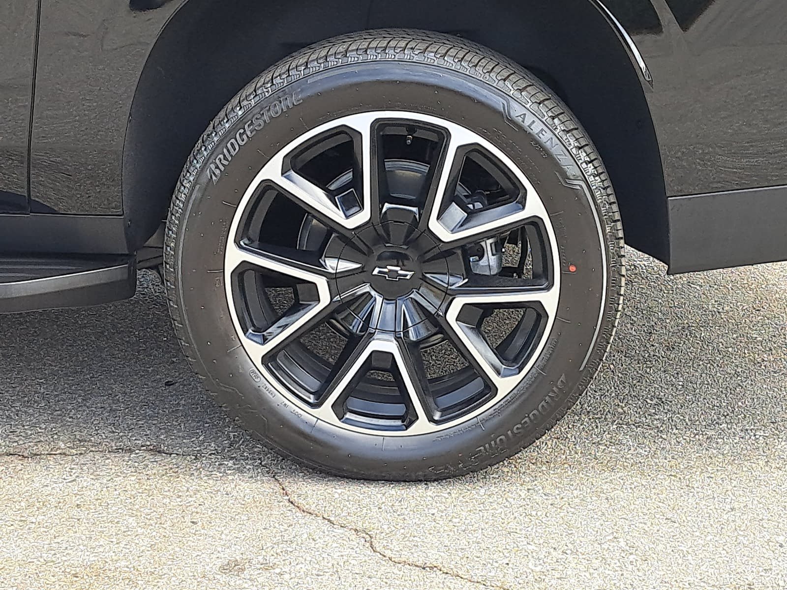 Used 2026 Chevrolet Suburban RST w/ Comfort Package RWD image 37