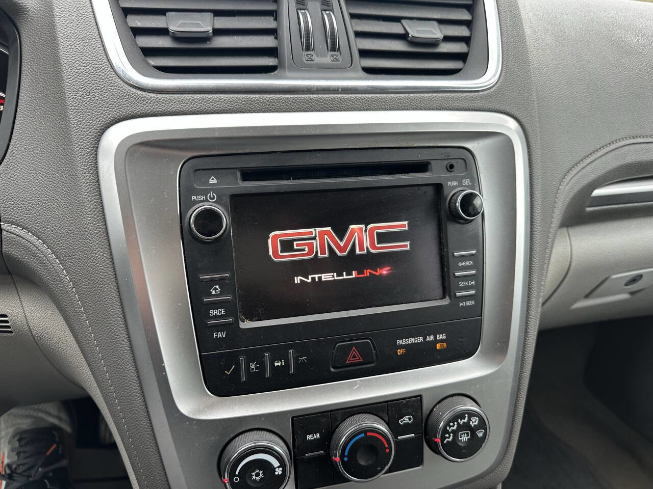 Used 2014 GMC Acadia SLE image 16
