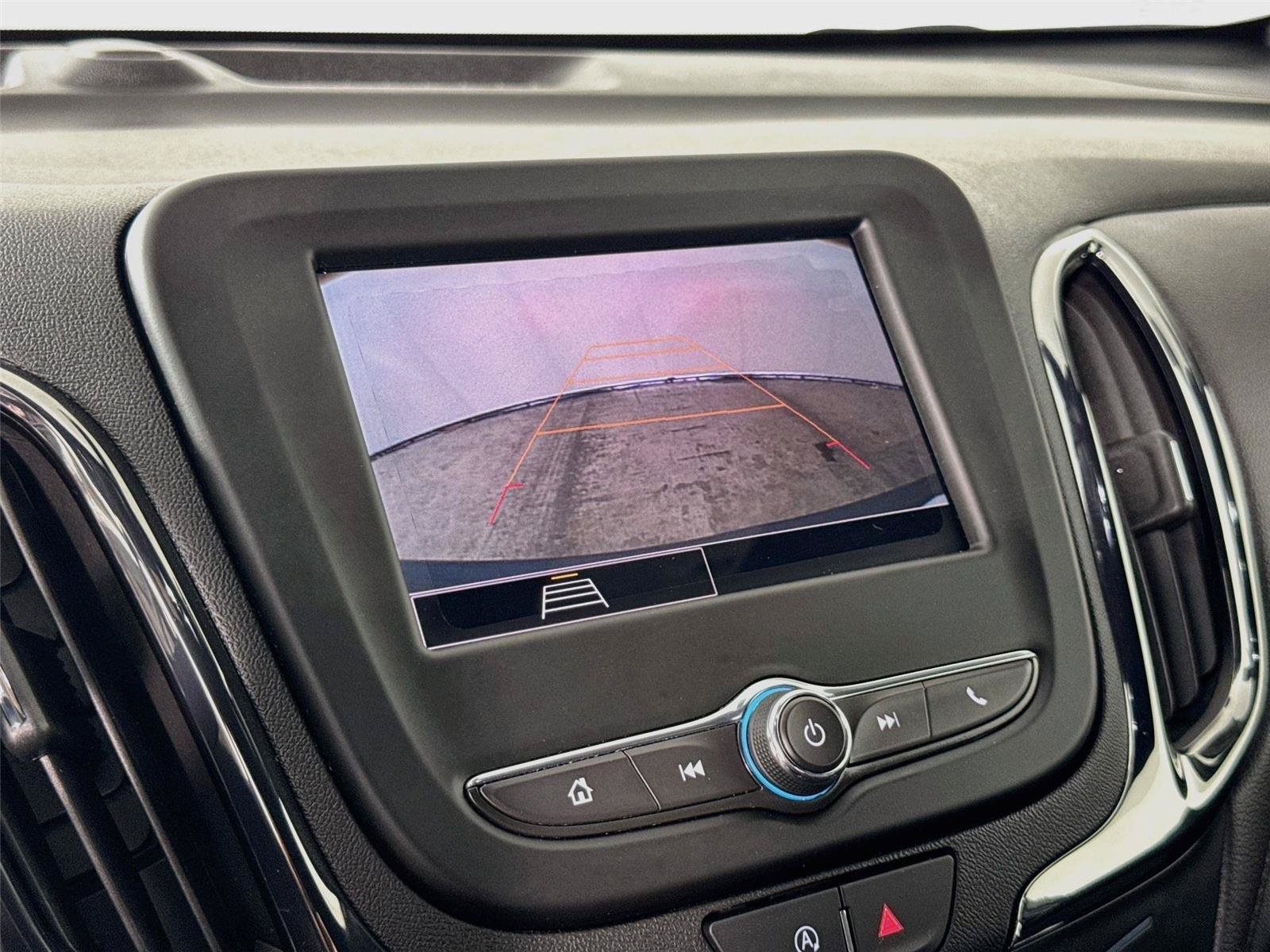 Used 2024 Chevrolet Equinox RS AWD/4WD image 14