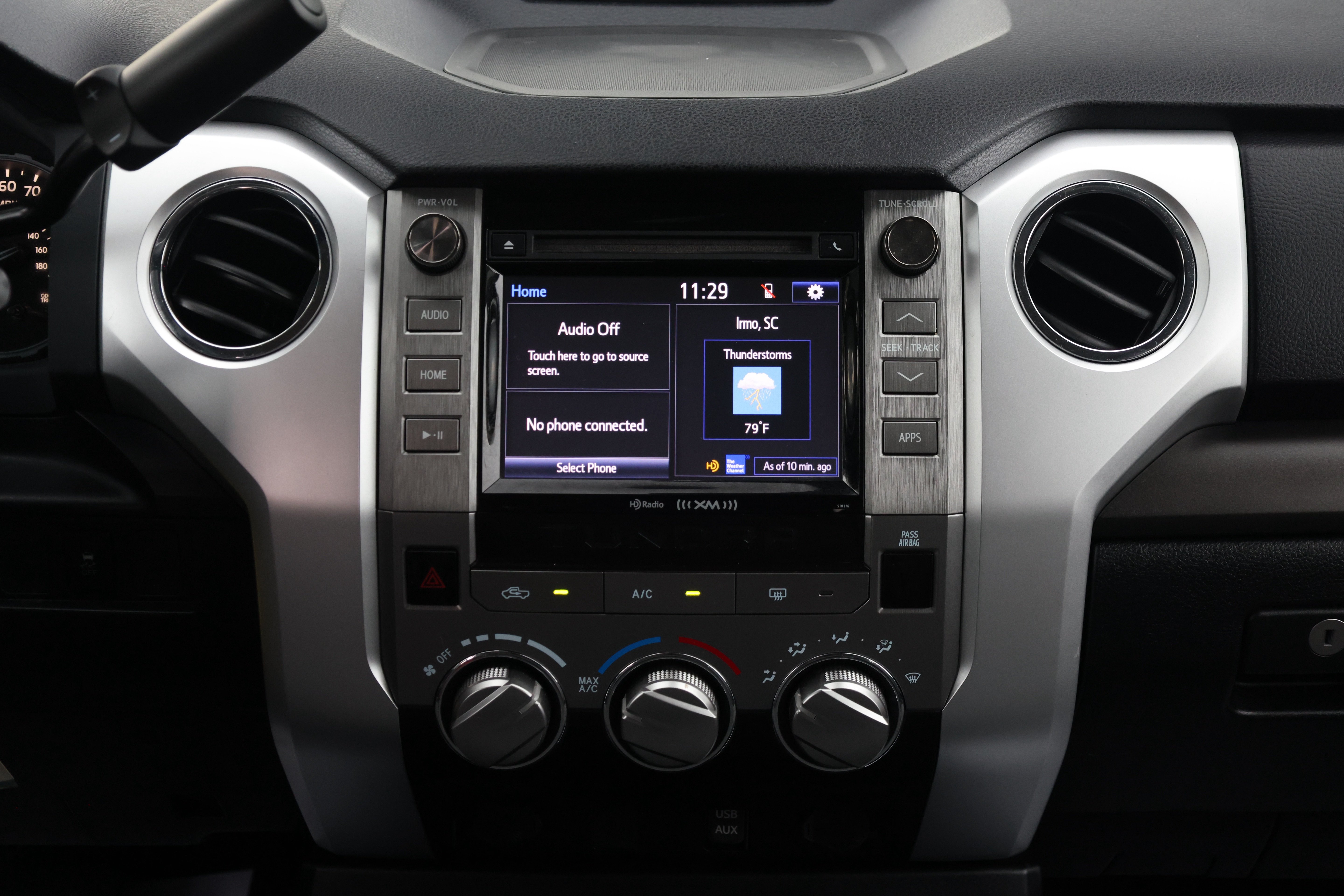 Used 2019 Toyota Tundra SR5 RWD image 9