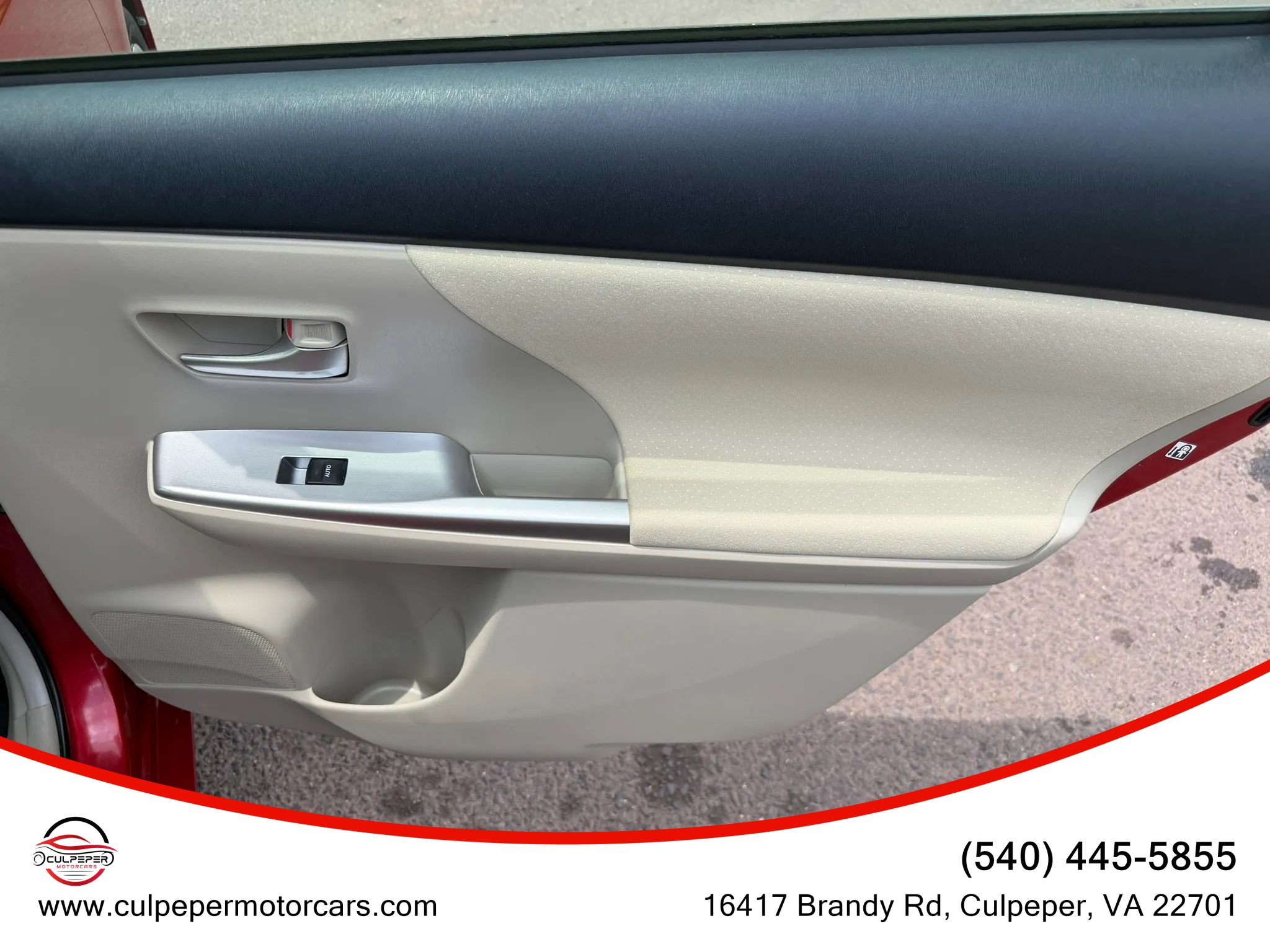 Used 2013 Toyota Prius V Three FWD image 13