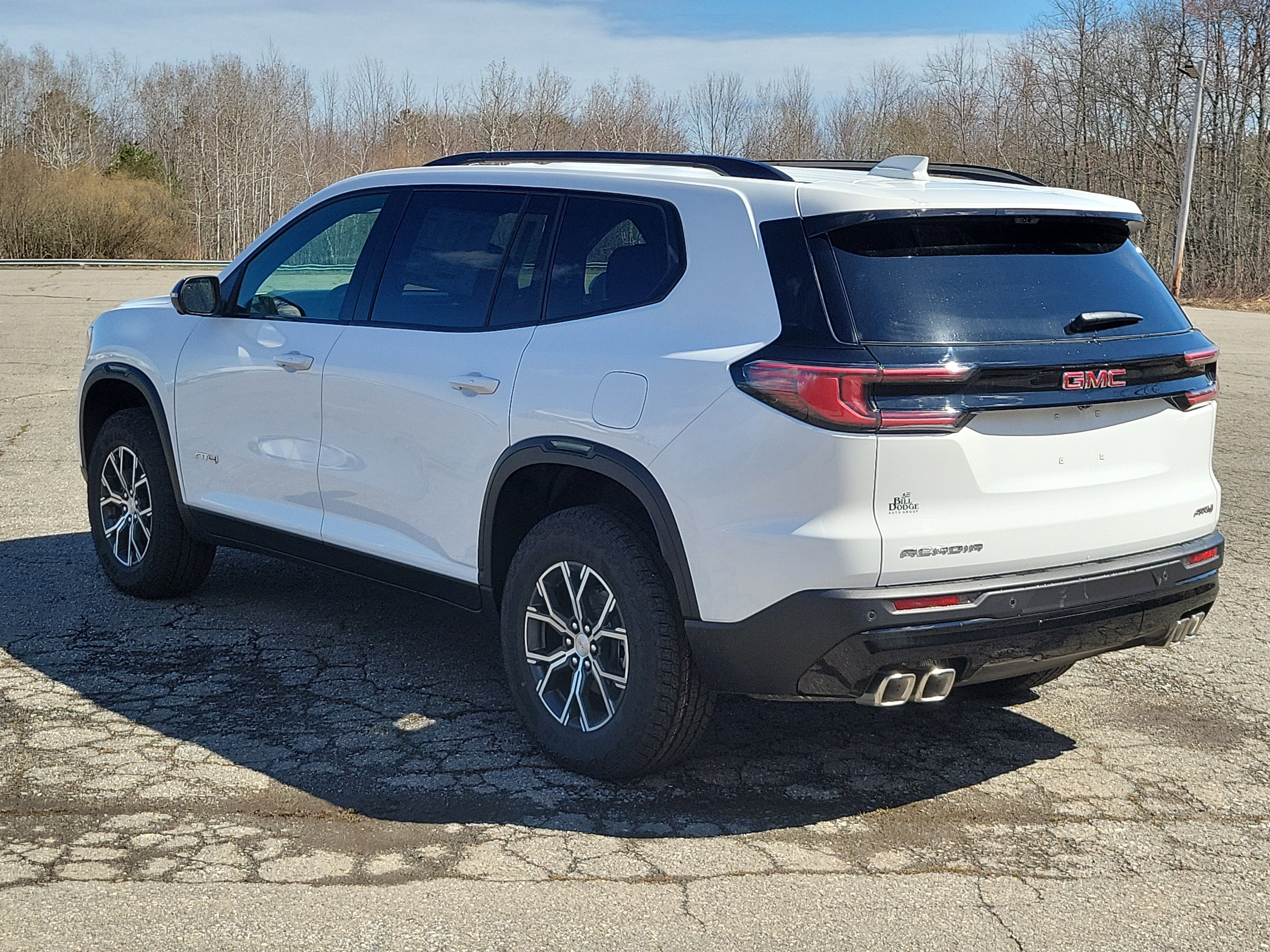 New 2026 GMC Acadia AT4 w/ Luxury Package image 5