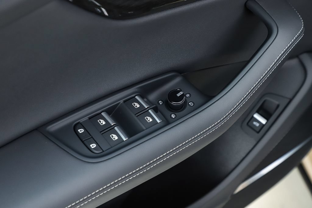 Used 2025 Audi Q8 Premium Plus AWD/4WD image 41