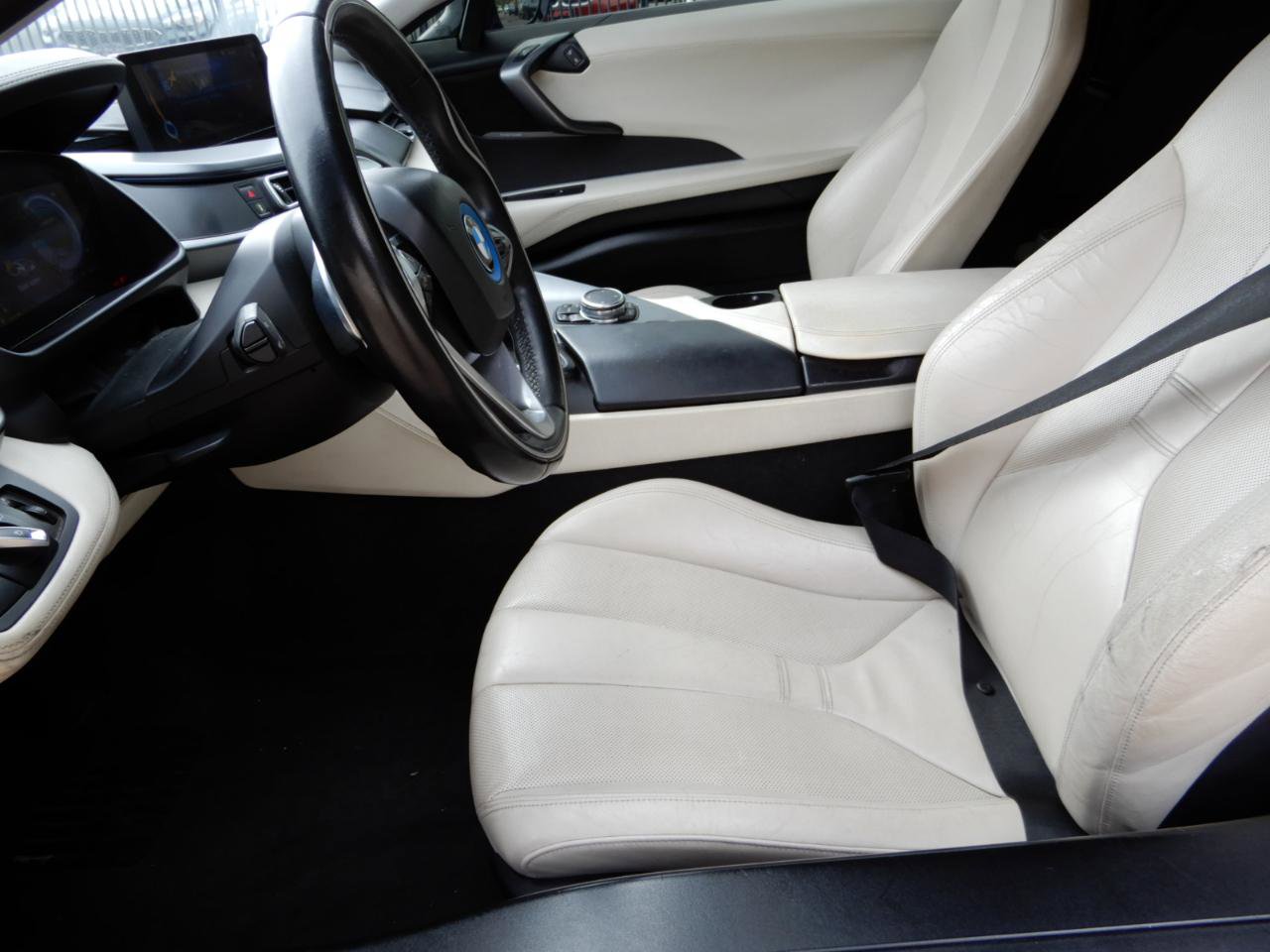 Used 2016 BMW i8 AWD/4WD image 11