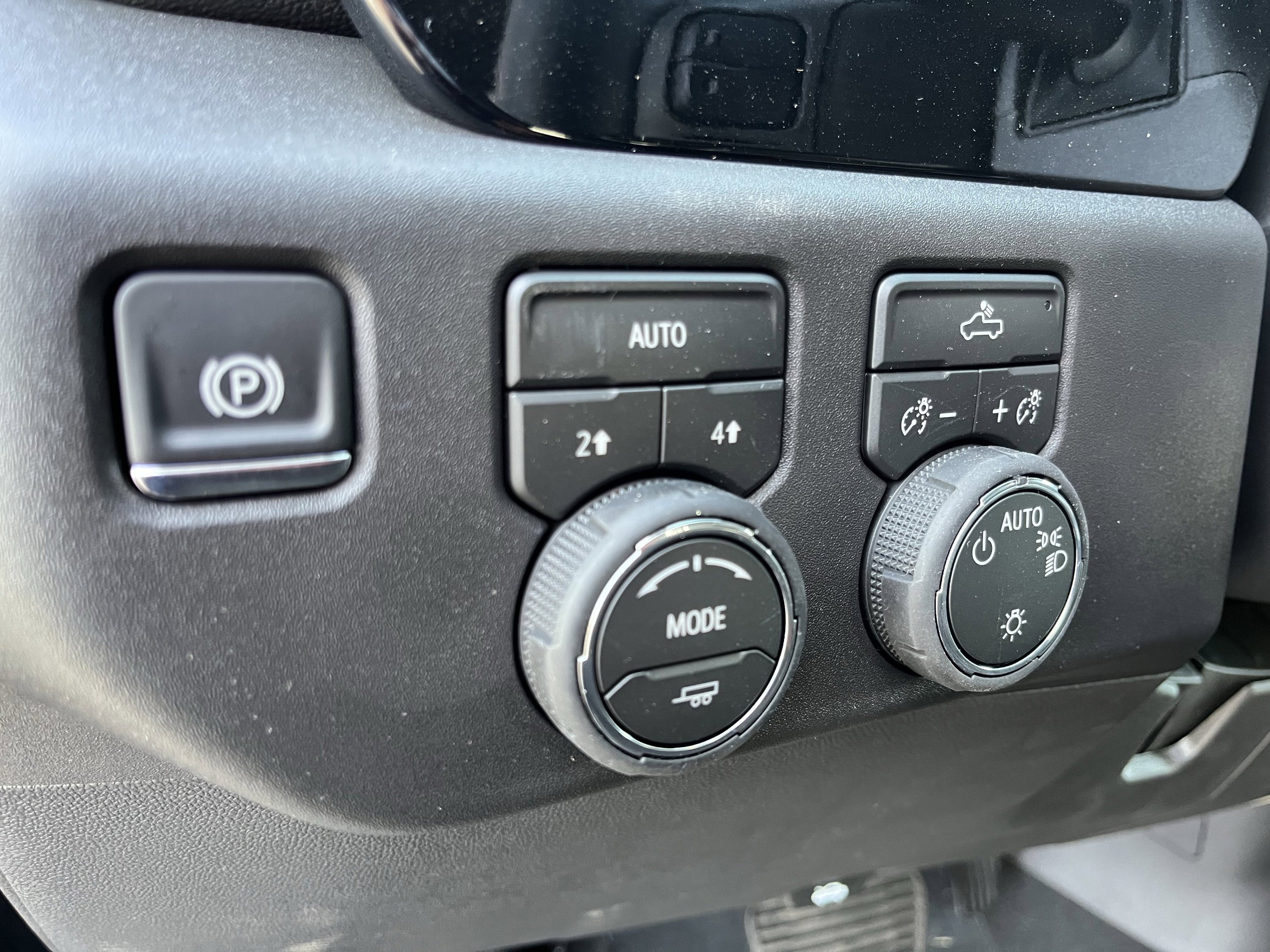 New 2026 Chevrolet Silverado 1500 LT image 3