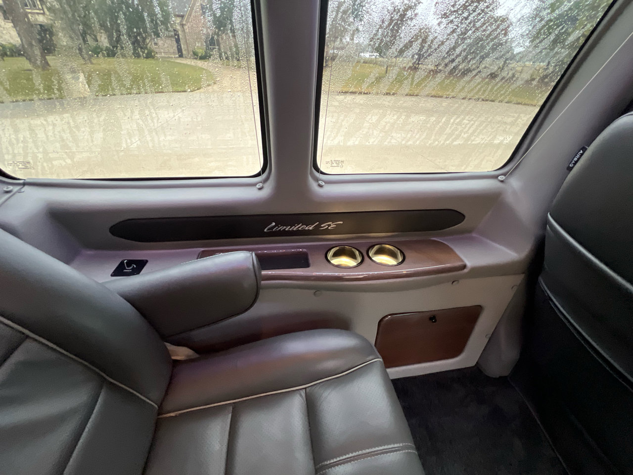 Used 2017 Chevrolet Express 2500 image 39