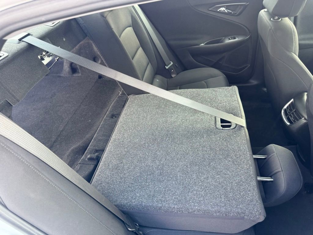 Used 2023 Chevrolet Malibu LT image 39