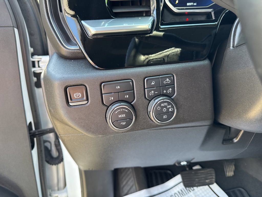 Used 2025 Chevrolet Silverado 2500 LT w/ Safety Package AWD/4WD image 19