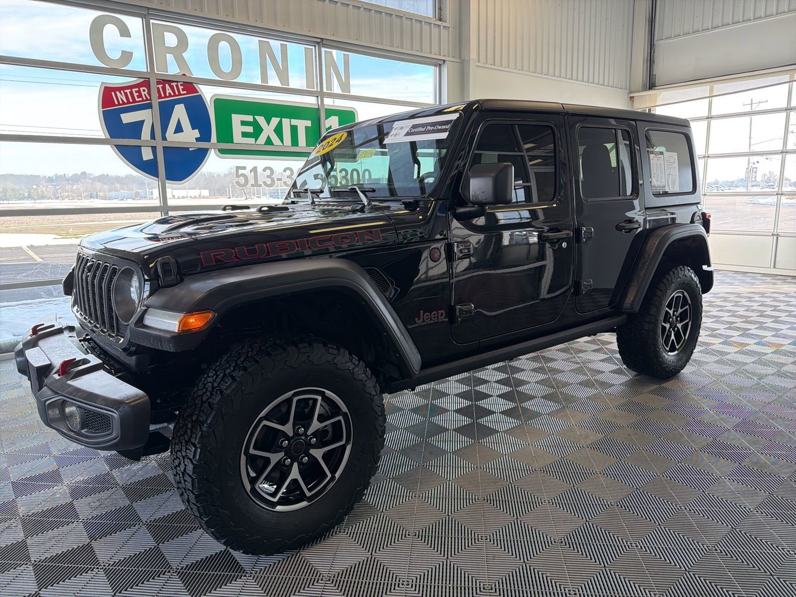 Used 2024 Jeep Wrangler Unlimited Rubicon w/ Technology Group image 3