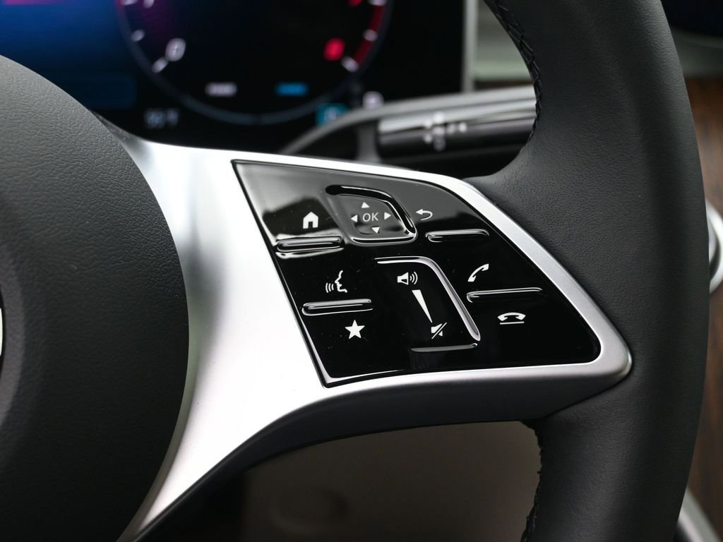 New 2025 Mercedes-Benz C 300 4MATIC Sedan image 10