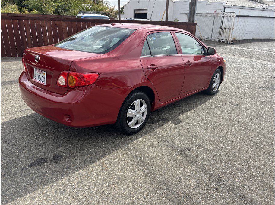 Used 2010 Toyota Corolla image 7