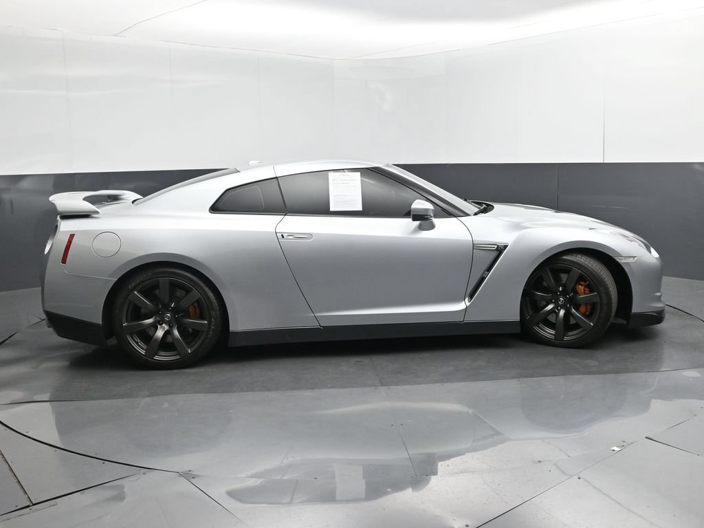 Used 2011 Nissan GT-R Premium AWD/4WD image 33