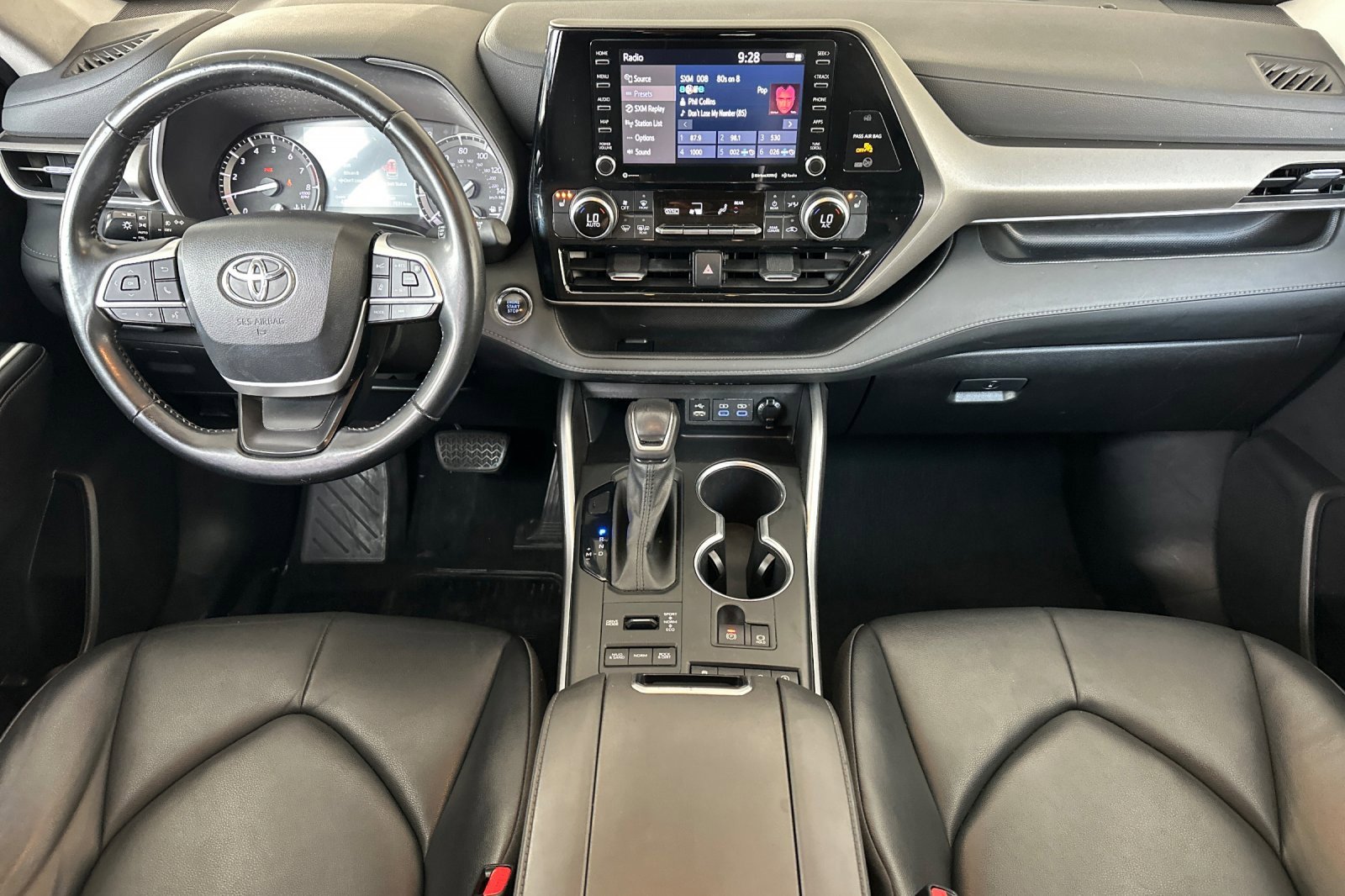 Used 2022 Toyota Highlander XLE image 13