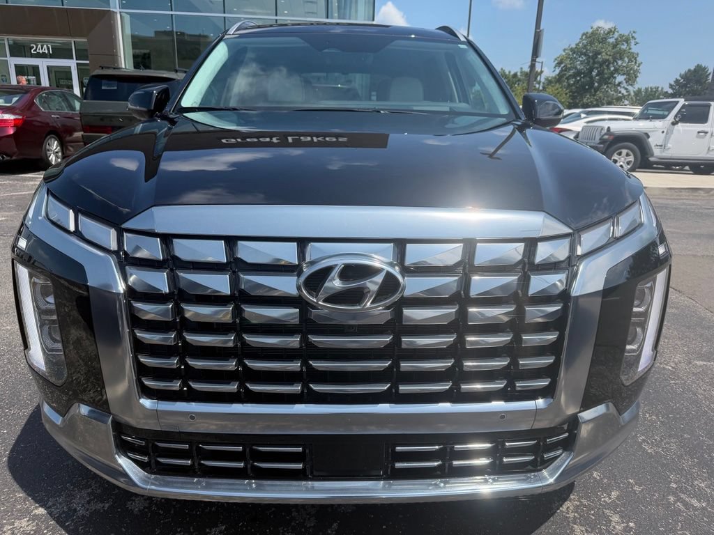 Used 2025 Hyundai Palisade Calligraphy AWD/4WD image 2