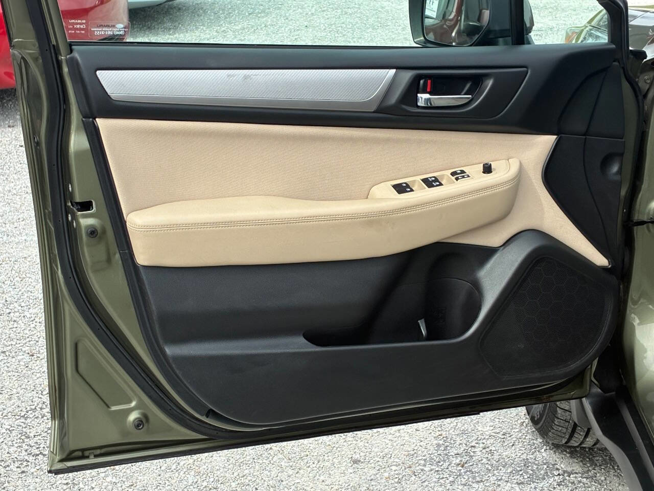 Used 2016 Subaru Outback 2.5i Premium image 19