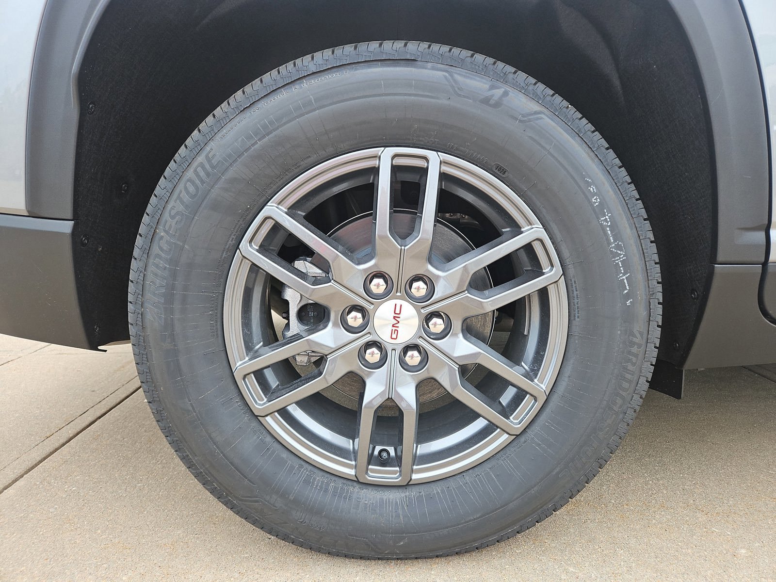 New 2026 GMC Acadia Elevation FWD image 5