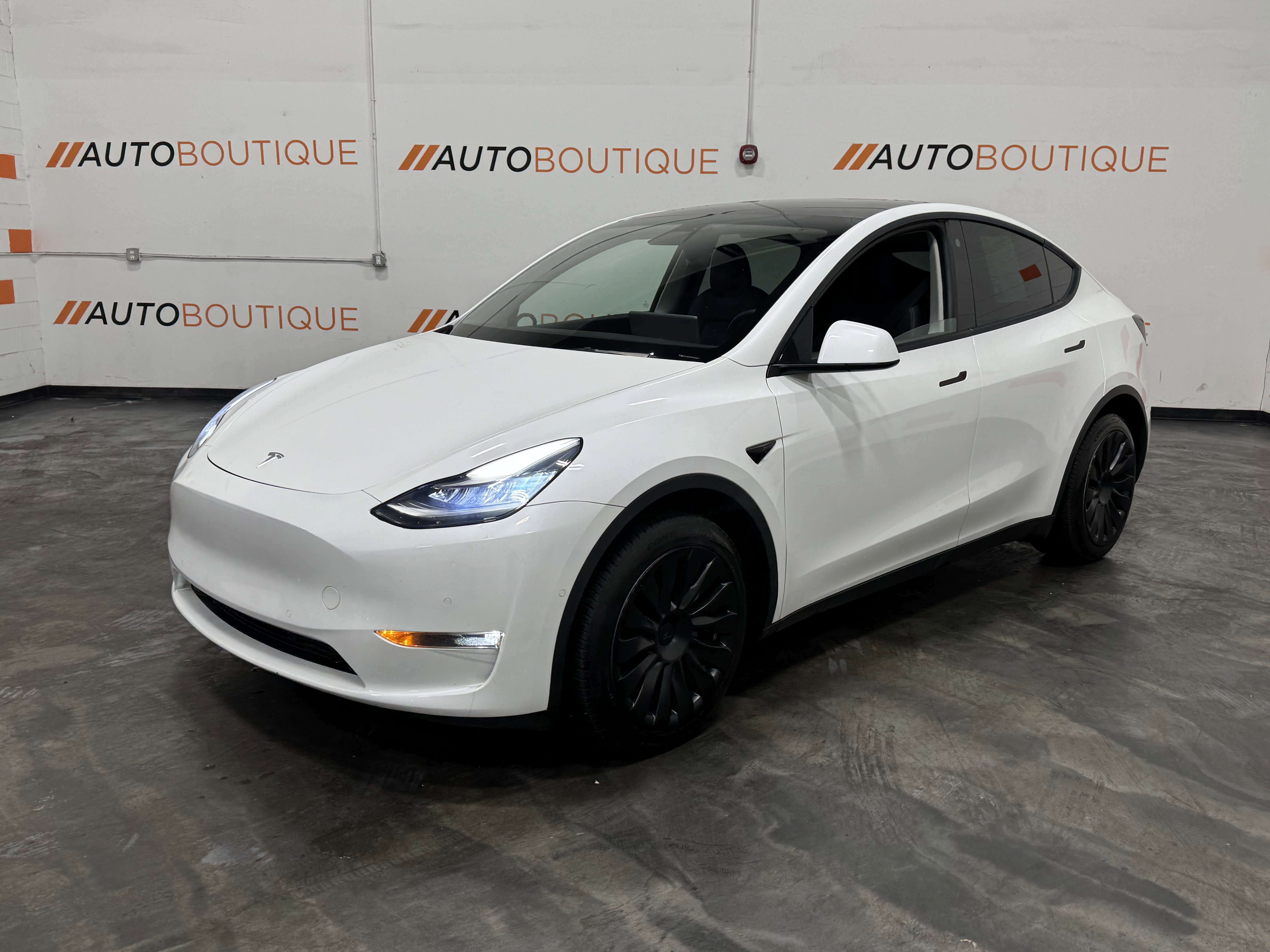 Used 2021 Tesla Model Y Long Range image 33