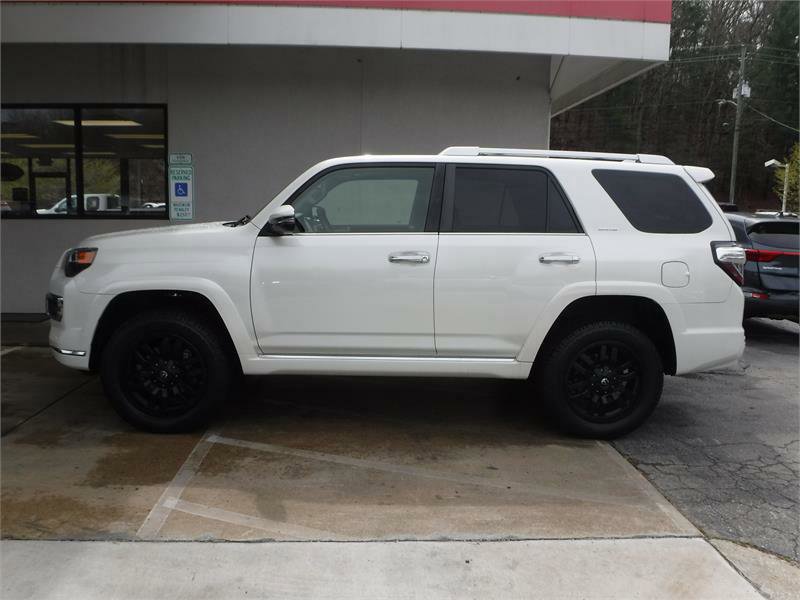 Used 2020 Toyota 4Runner 4WD image 18