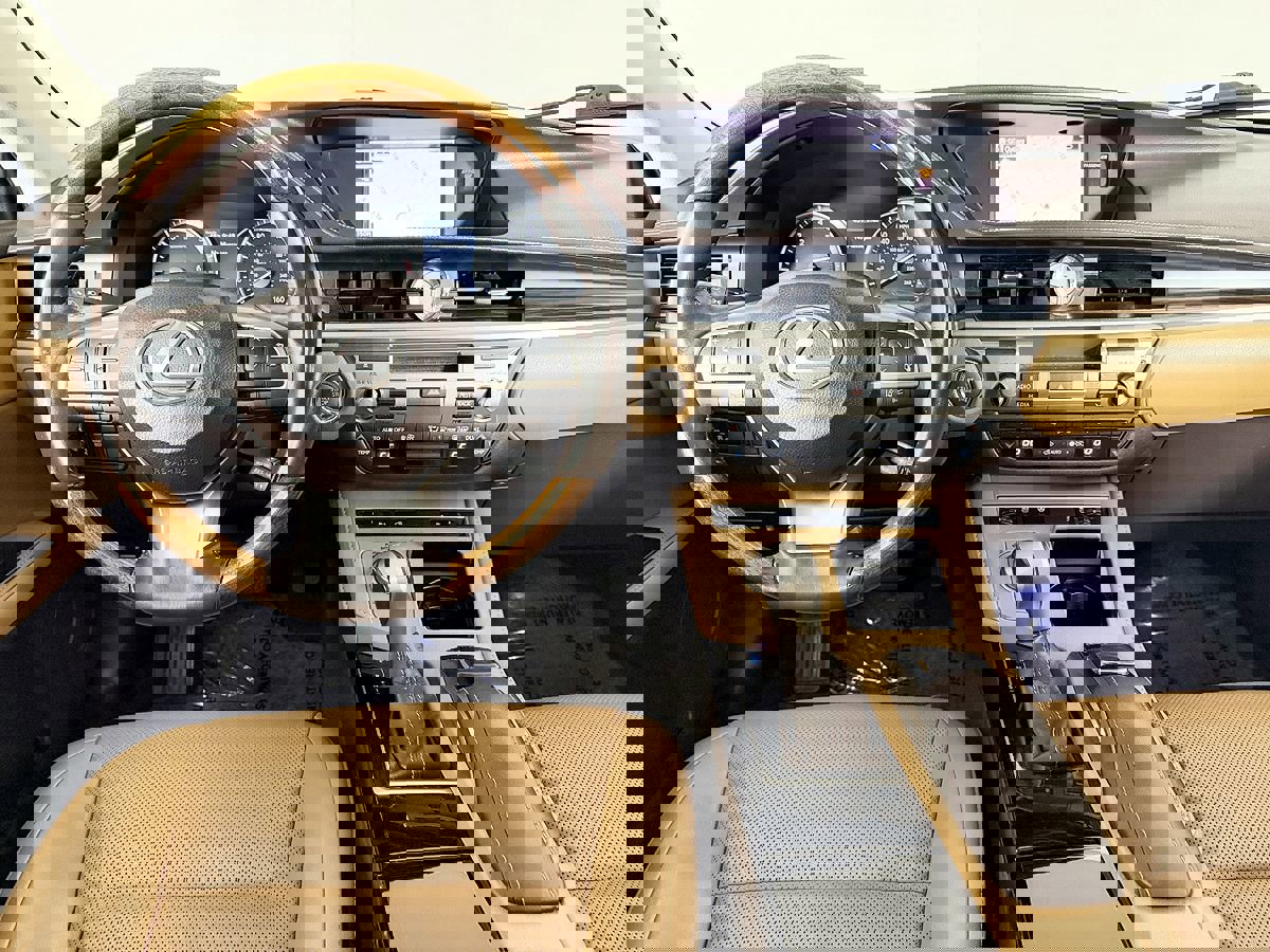 Used 2016 Lexus ES 350 w/ Navigation System Package image 53