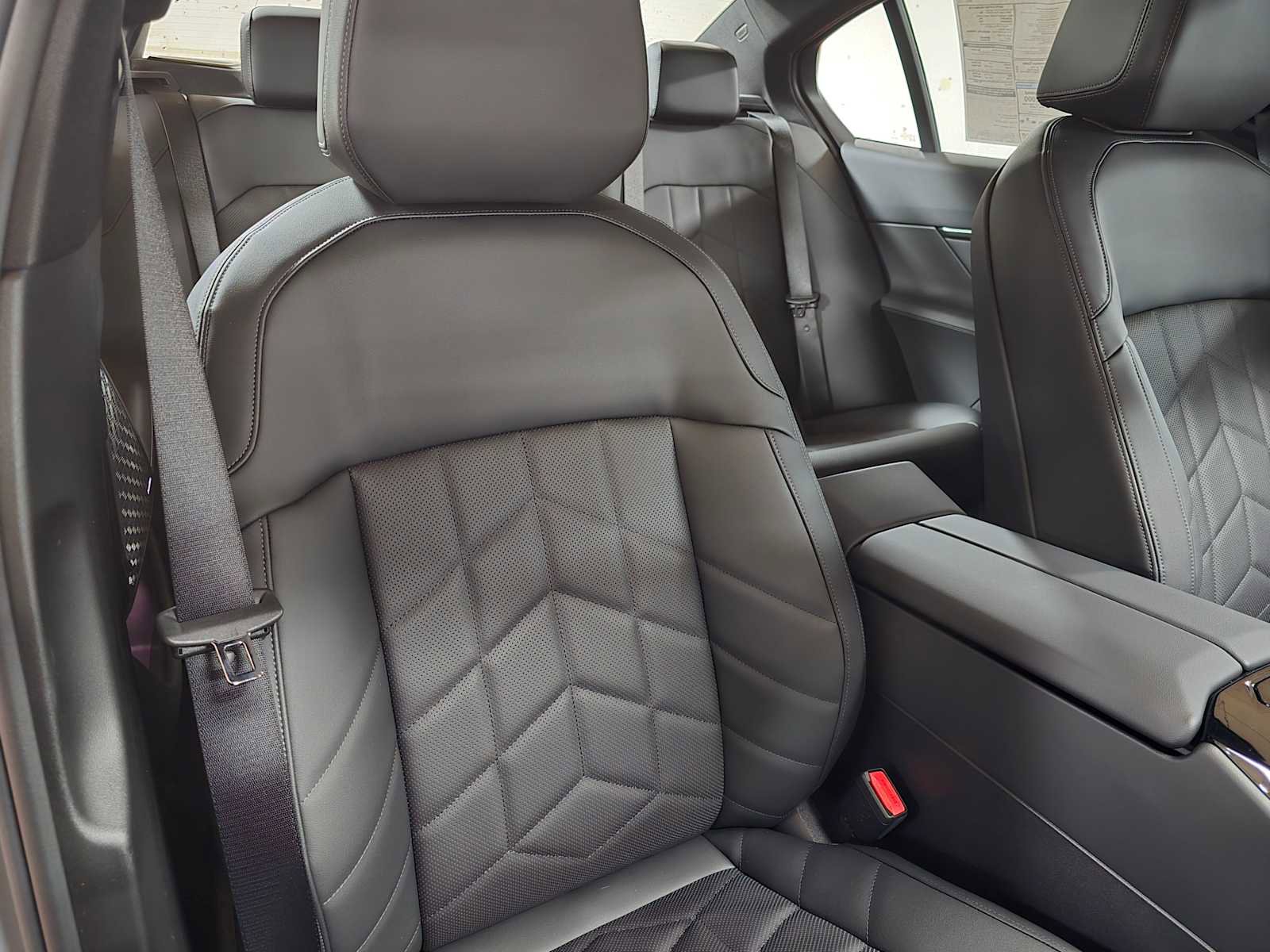 New 2026 BMW 530i xDrive w/ M Sport Package image 11