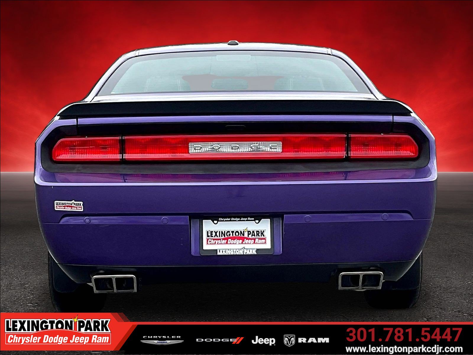 Used 2014 Dodge Challenger R/T RWD image 6