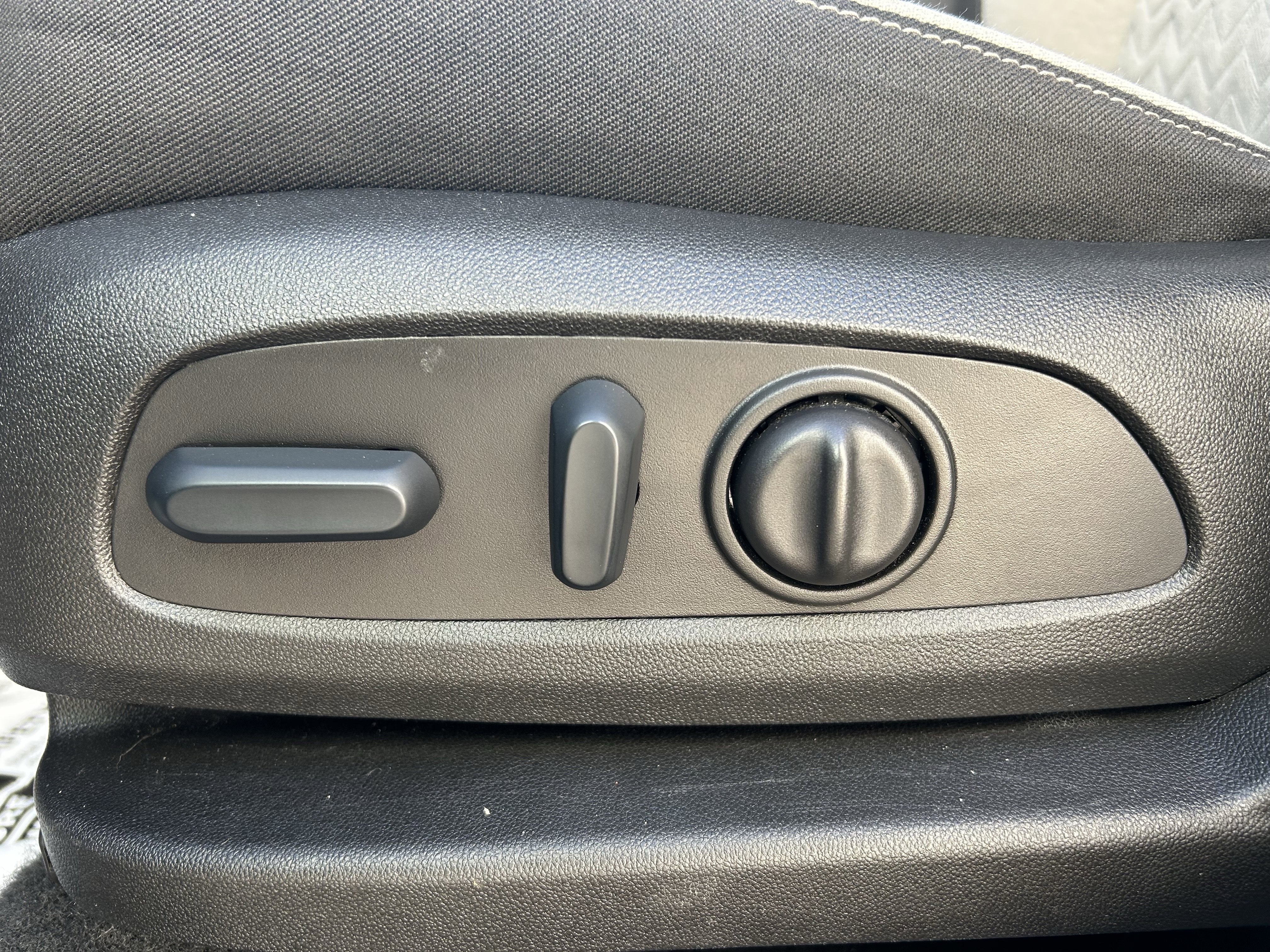 Used 2024 Chevrolet Equinox LT image 14