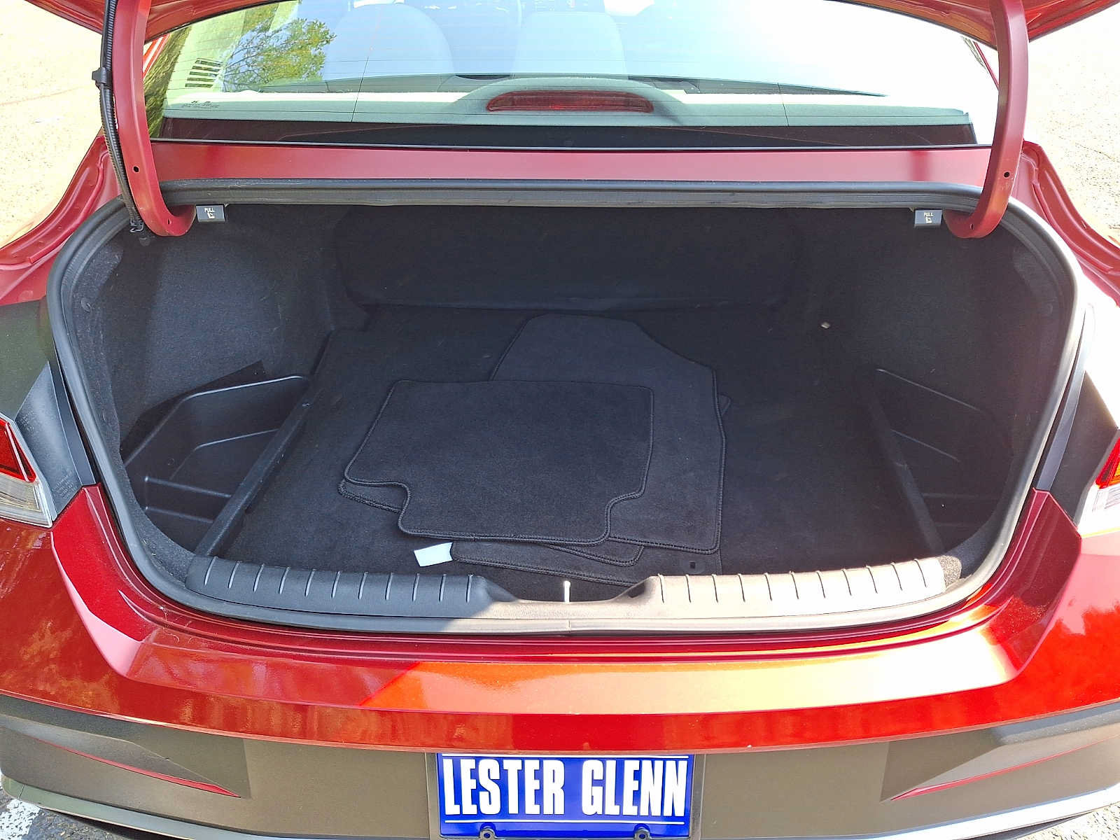 Used 2024 Hyundai Elantra SEL FWD image 29