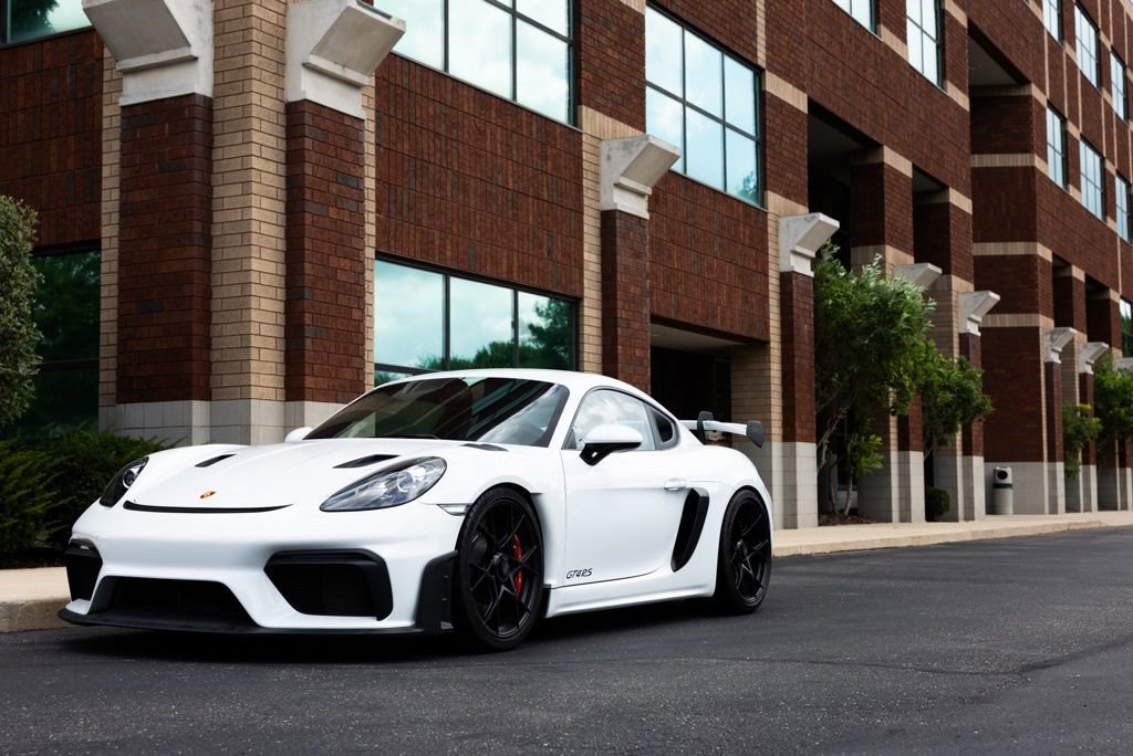 Used 2023 Porsche 718 Cayman GT4 RS image 3
